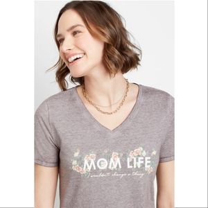 🍁 3/$15 Maurices Novelty Print Mom Life Top Large